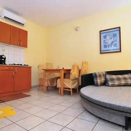Apartament Mala Biaka Bb